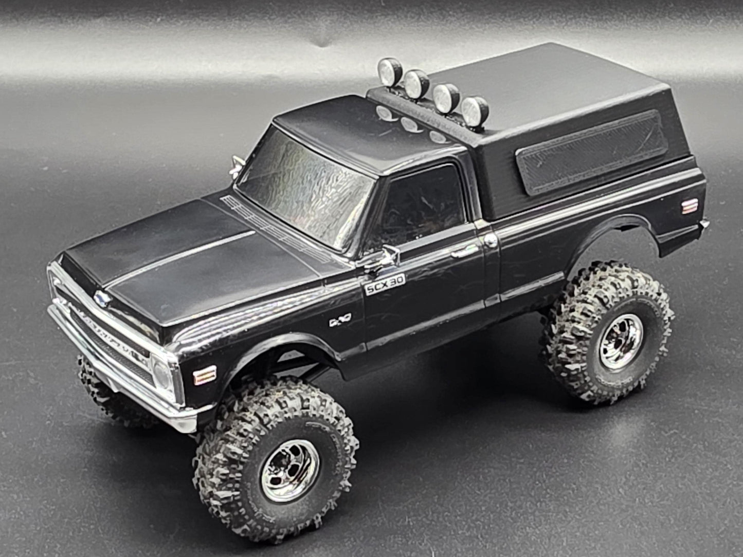 Faux Bucket Light Bar for Axial SCX30 K10 Chevy Jeep Bronco Crawlers